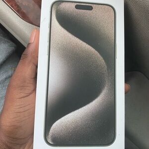 Apple iPhone Black 14 pro max- Sleek Design with Notch Display